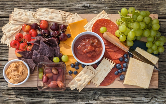 How to make a patriotic July 4 charcuterie board