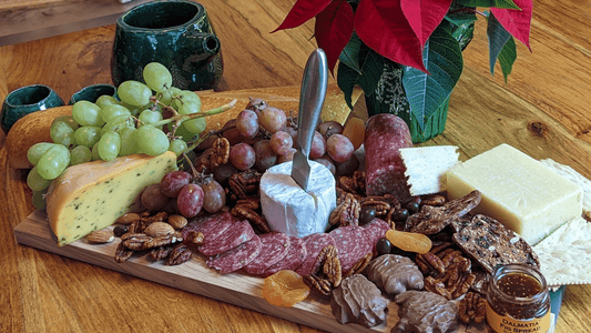 How to make a winter holiday charcuterie board
