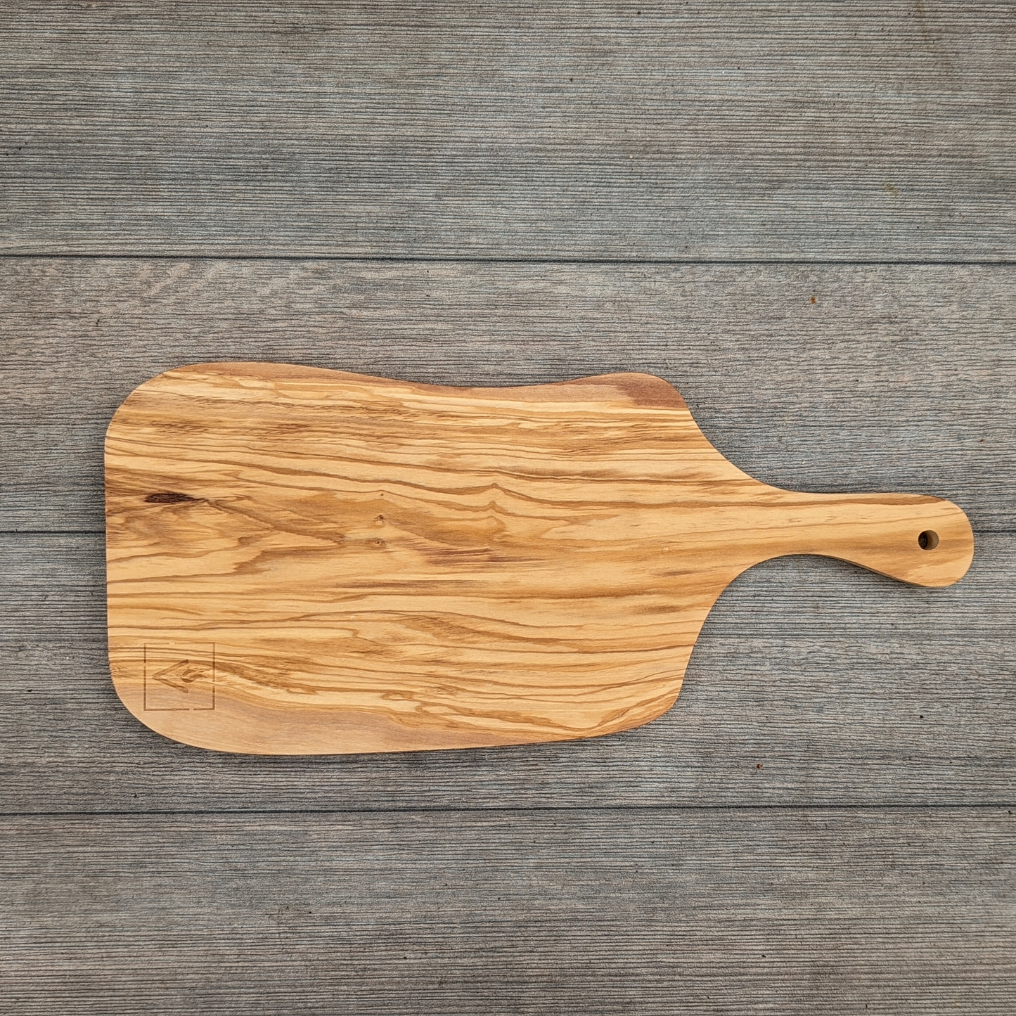 Olive wood charcuterie board with handle | organic shape | Serves 2